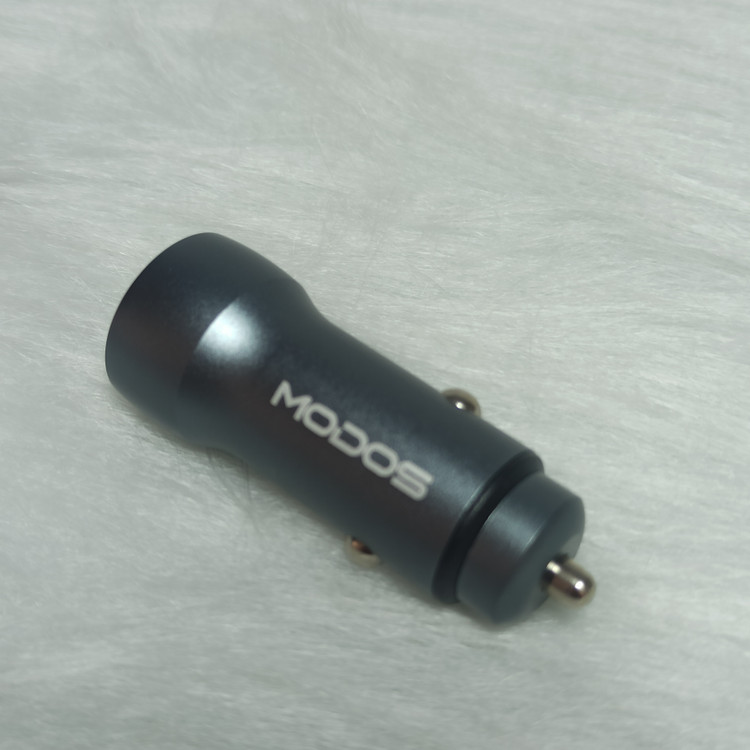 شارژر فندکی Modos R15