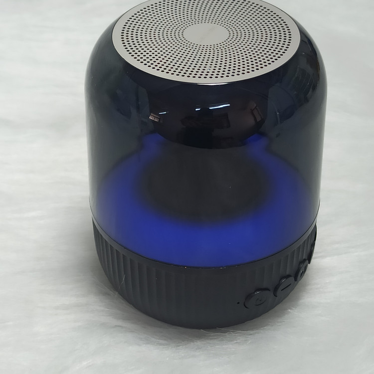اسپیکر بلوتوثی قابل حمل RGB لنیس مدل S215 برند LENYES