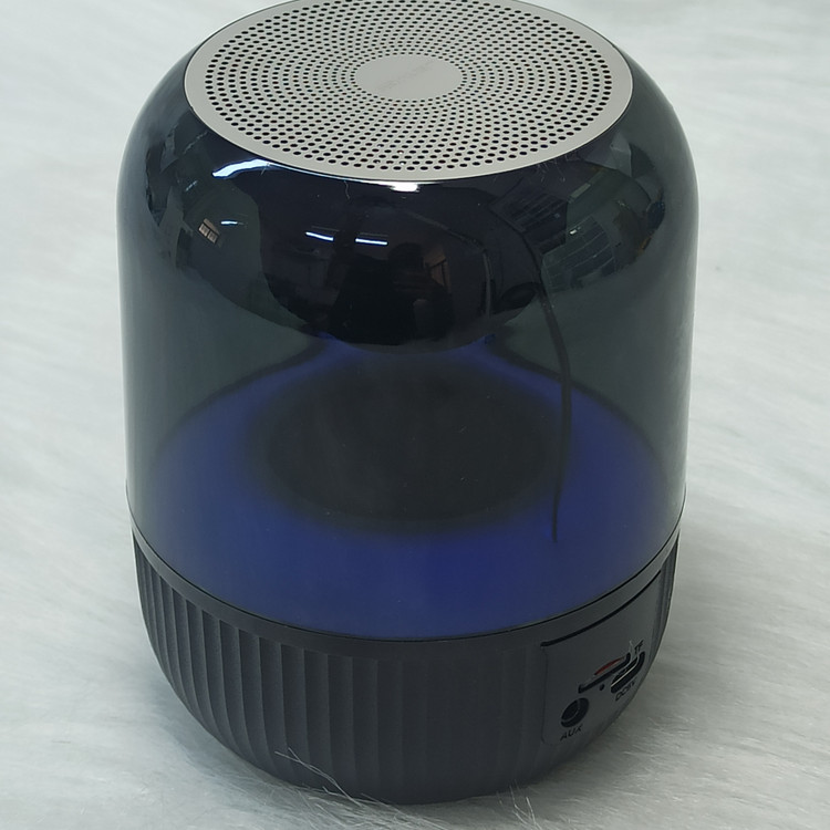 اسپیکر بلوتوثی قابل حمل RGB لنیس مدل S215 برند LENYES