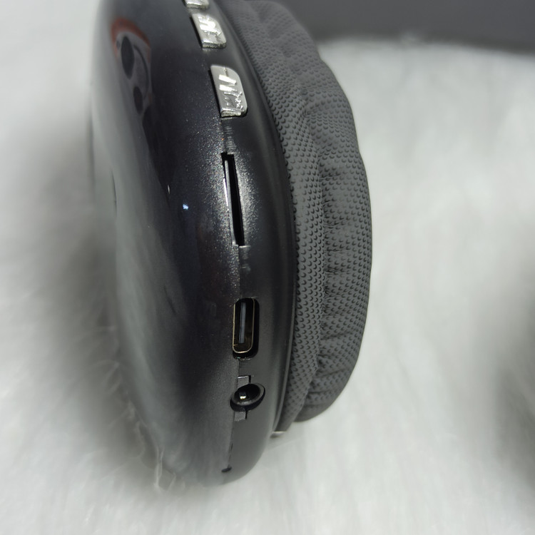 هدفون بی سیم JBL جی بی ال j-262 BT